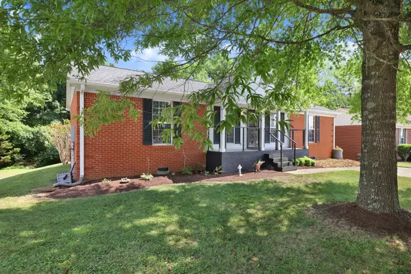 Ashland City, TN 37015,412 Eisenhower Dr