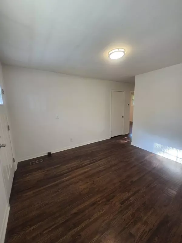 Madison, TN 37115,419 Kinsey Blvd