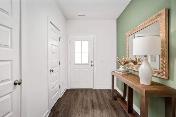 White House, TN 37188,7040 Sutton Dr