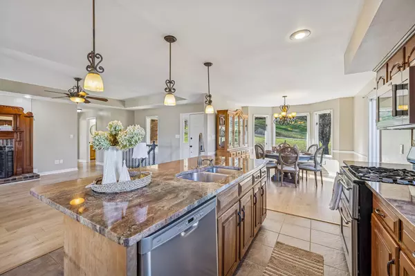 Pulaski, TN 38478,411 Mountain View Dr