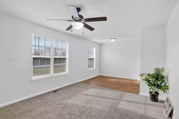 Oak Grove, KY 42262,2074 Carneal Ln