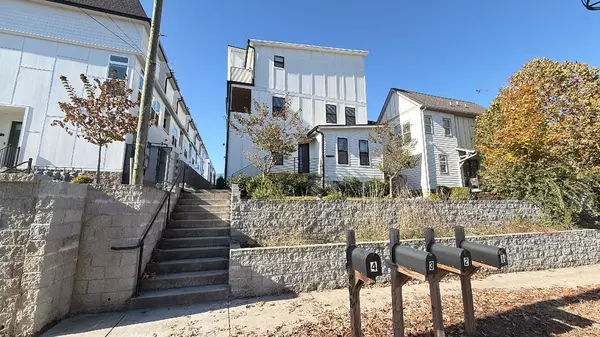 208 N 9th St #3, Nashville, TN 37206