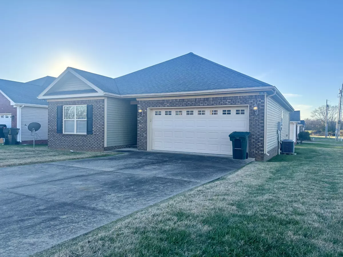 Hopkinsville, KY 42240,502 Bridle Way