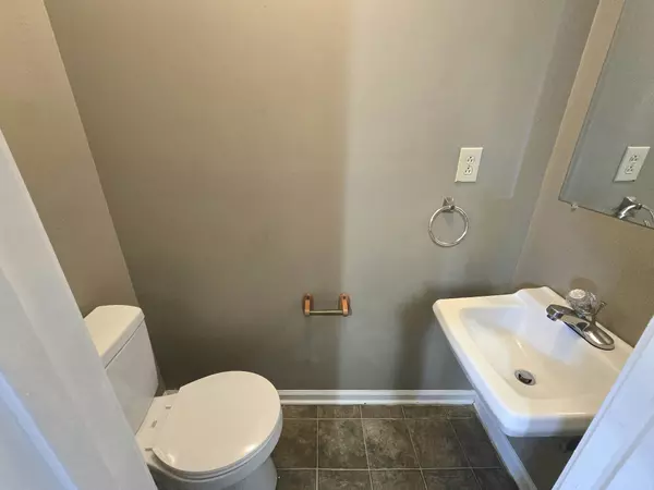 Clarksville, TN 37042,291 Northridge Dr #3