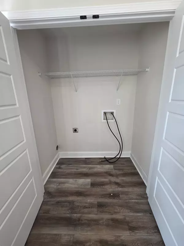 Clarksville, TN 37042,550 Peachers Mill Rd #E2