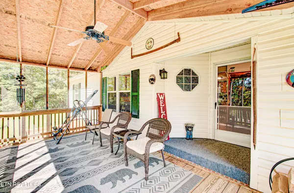 Greenback, TN 37742,925 Cloyds Church Rd