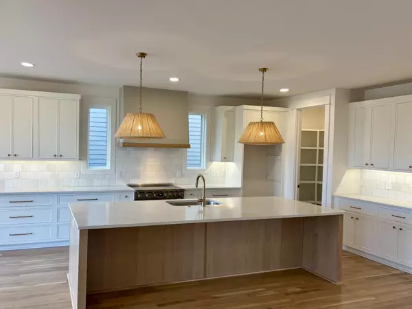 Nashville, TN 37206,907A Potter Ln