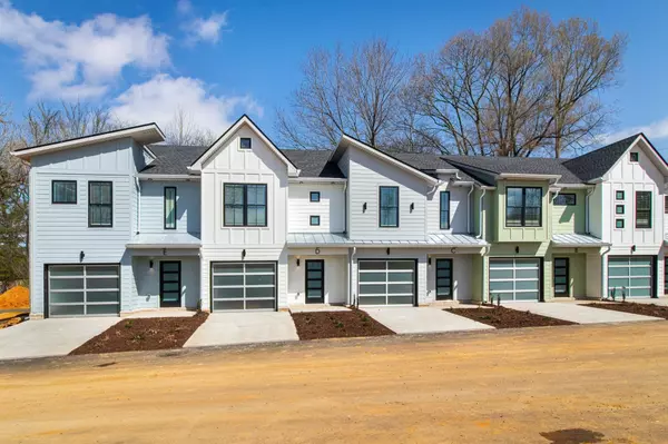 160 Excell Rd #I, Clarksville, TN 37043