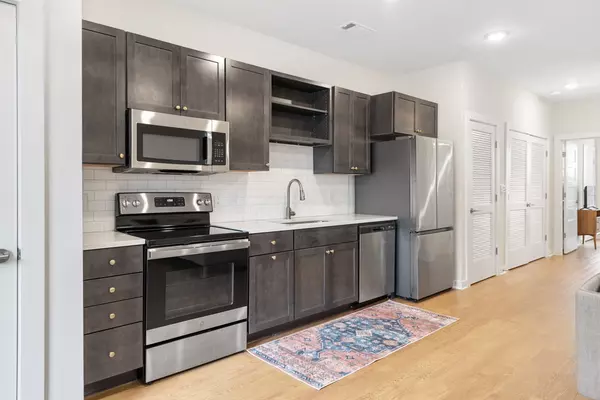 Nashville, TN 37207,600 E Trinity Ln #17