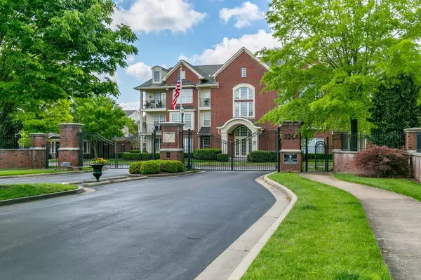 Franklin, TN 37067,3201 Aspen Grove Drive #A4