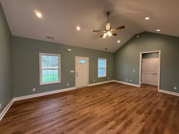 Hopkinsville, KY 42240,312 Talon Dr