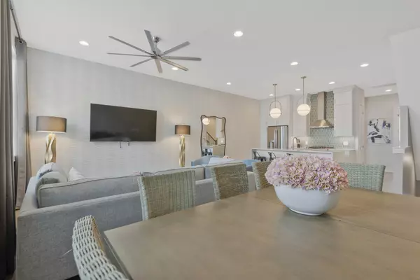 Nashville, TN 37211,2176 Carson St #3