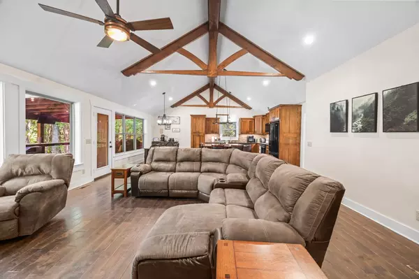 Waverly, TN 37185,100 Station Dr