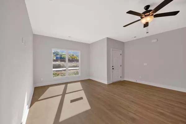 Chattanooga, TN 37404,1821 Cotton Way