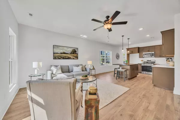 Chattanooga, TN 37404,1809 Cotton Way