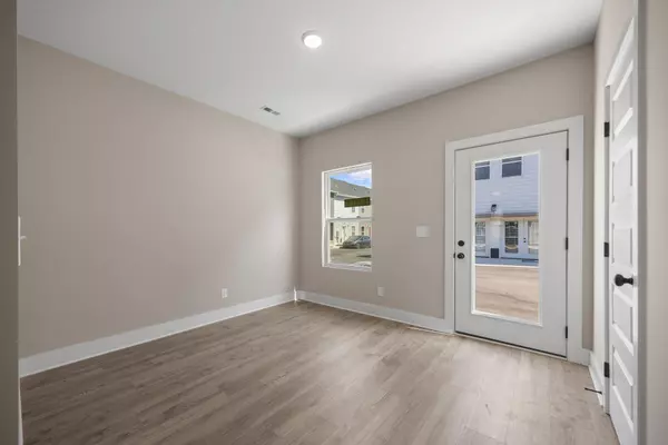 Chattanooga, TN 37404,2429 E 17th Street