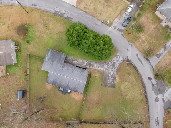 Hixson, TN 37343,1329 Highland Way