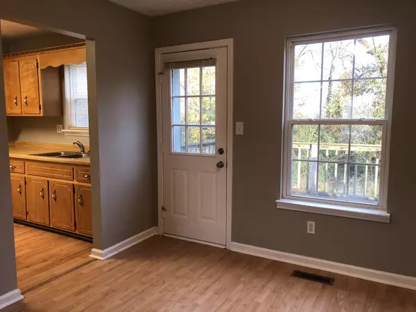 Hopkinsville, KY 42240,945 LC Ave