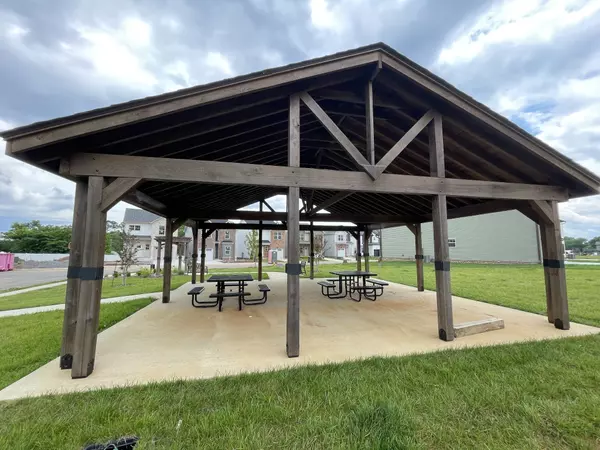 Clarksville, TN 37043,620 Southern Pass Run