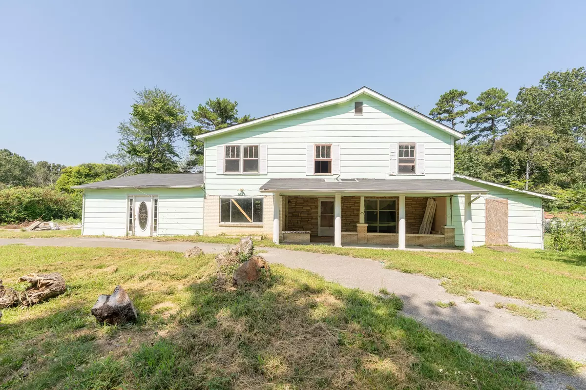 Rossville, GA 30741,127 Summitt Street