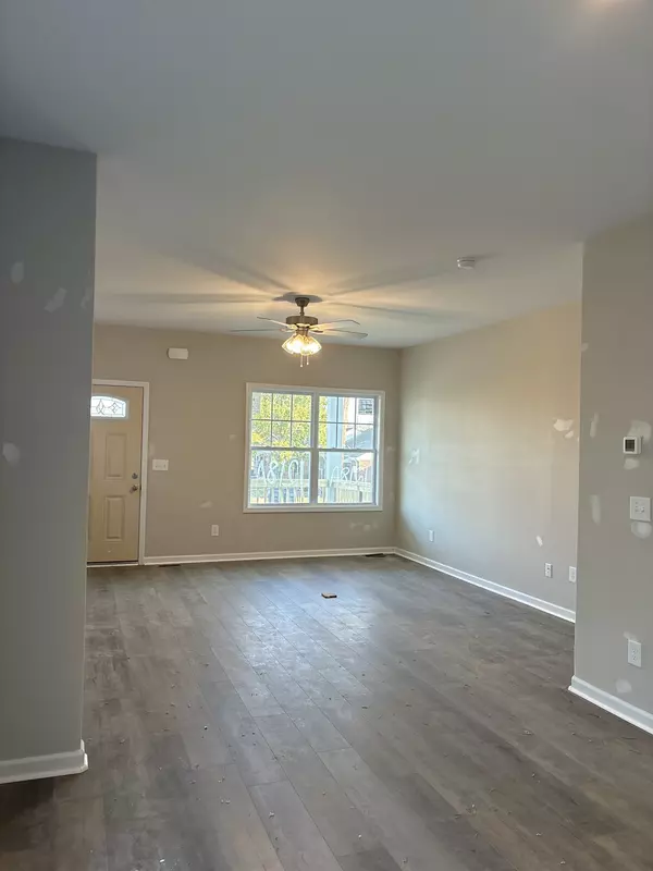 Clarksville, TN 37042,865 Dogwood Trail