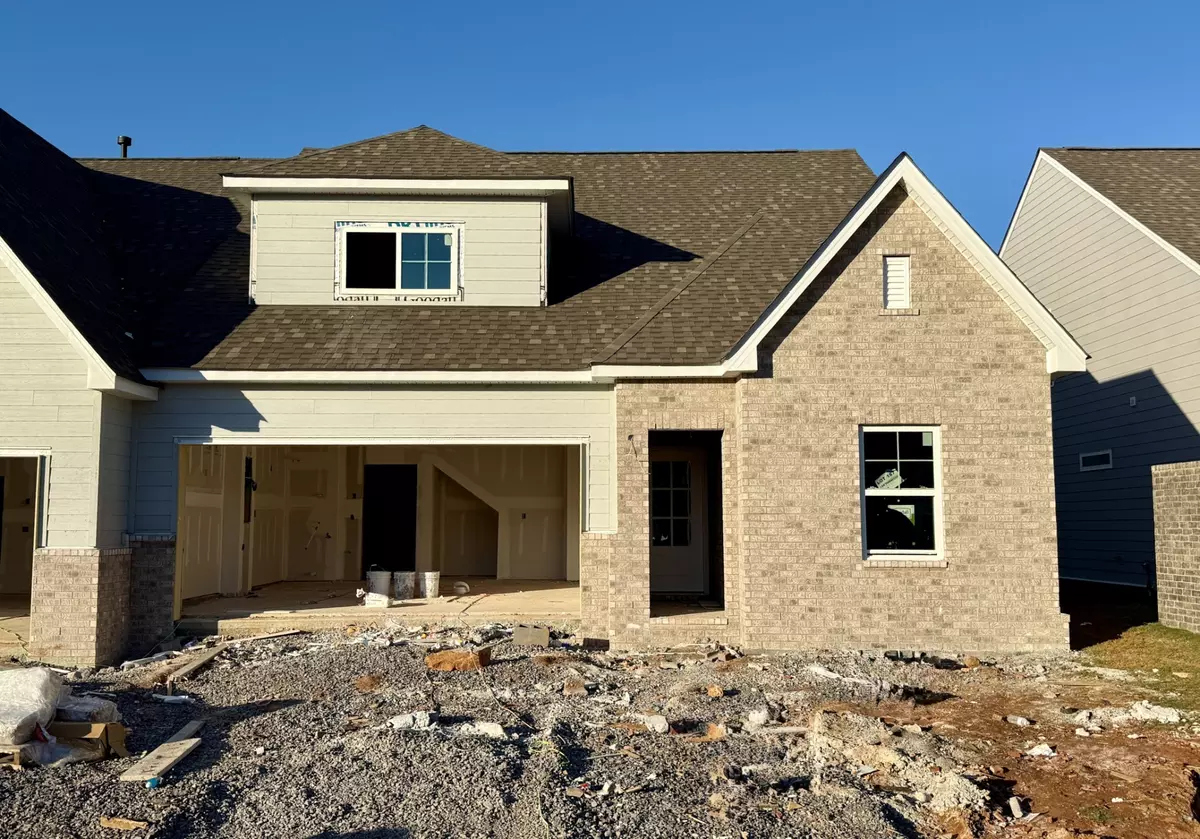 White House, TN 37188,124 Yuma Lane