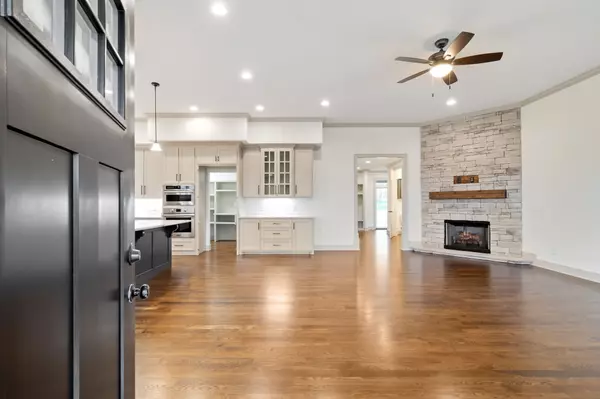 Culleoka, TN 38451,4043 Advocate Path