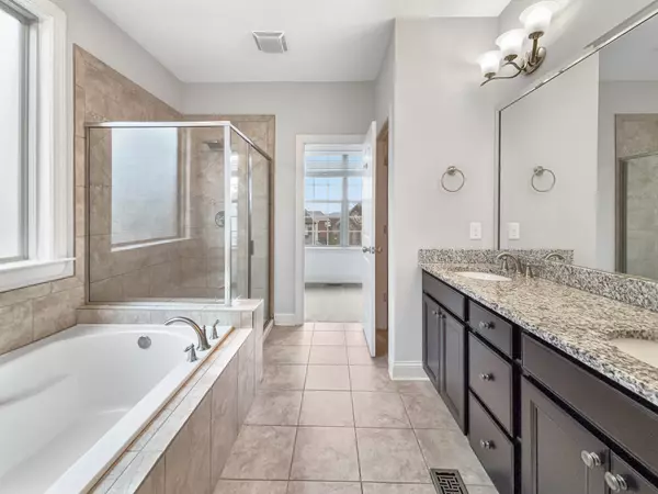 Hermitage, TN 37076,5344 Highland Place Way