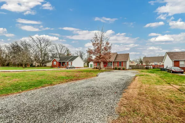 Portland, TN 37148,327 N Harris Rd