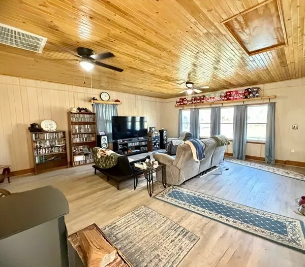 Winchester, TN 37398,74 Freedom Ln