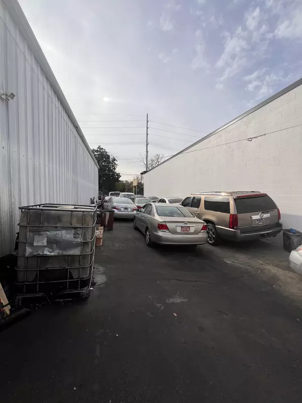 Nashville, TN 37210,1038 4th Ave #S