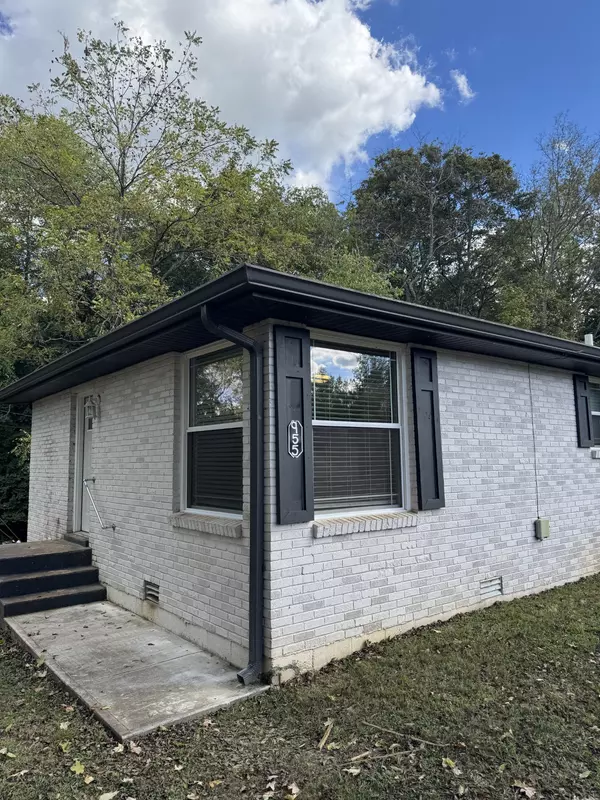 955 Richardson St, Clarksville, TN 37040