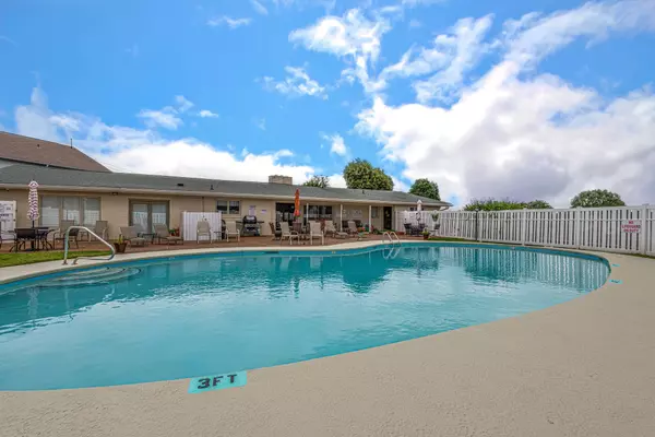 Dickson, TN 37055,305 Village Lane West