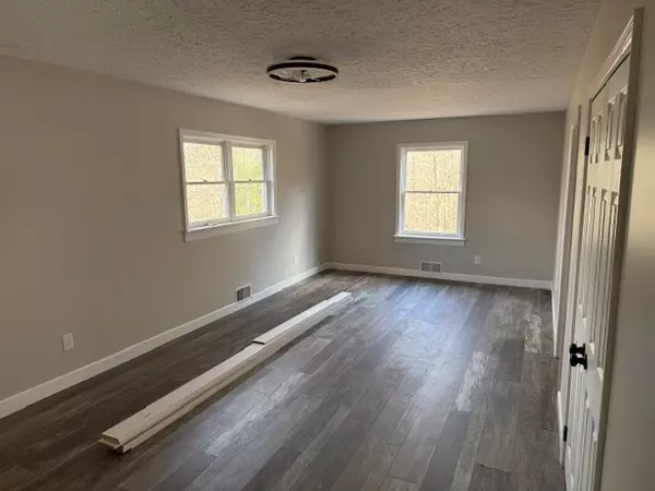 Linden, TN 37096,440 Deer Creek Rd