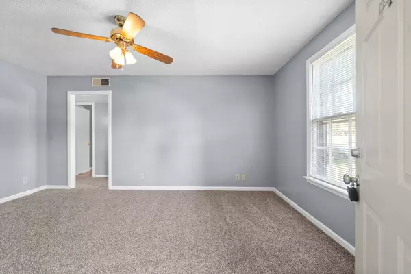 Clarksville, TN 37042,344 Dupuis Dr #B