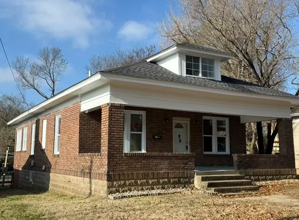 1523 Canton St, Hopkinsville, KY 42240