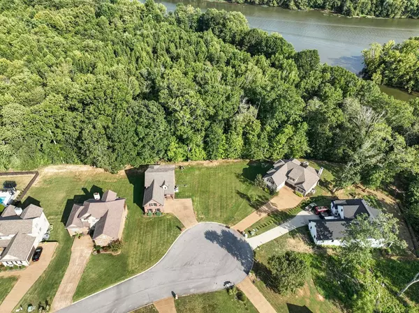 402 Zephyr Cv, Lebanon, TN 37087