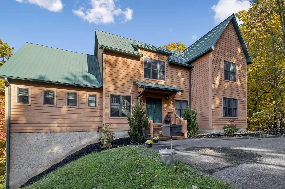 Sevierville, TN 37862,3715 Cinnamon Way