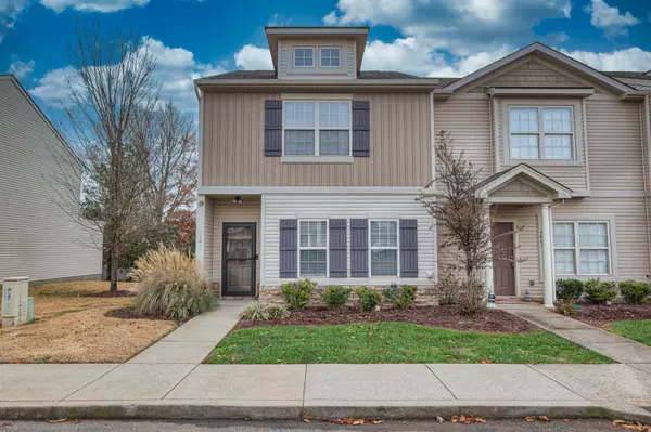 5441 Perlou Ln, Murfreesboro, TN 37128