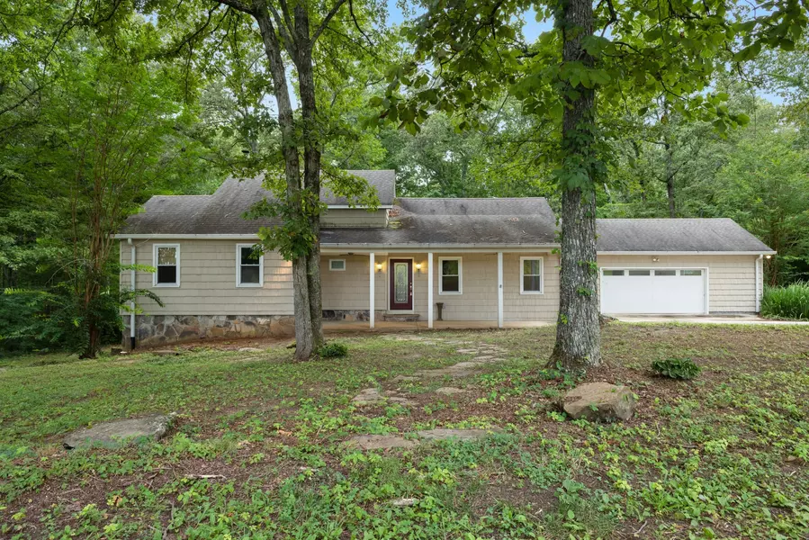 247 Hutchings Ln, Mcminnville, TN 37110