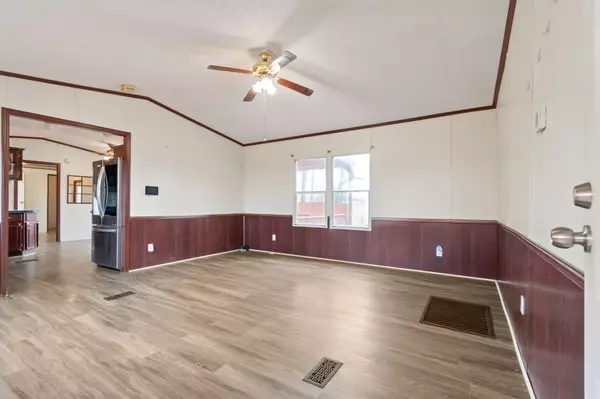 Pulaski, TN 38478,640 Powell Chapel Rd