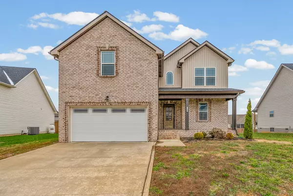 1304 Apple Blossom Rd, Clarksville, TN 37042