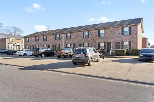 Clarksville, TN 37042,2450 Caroline Dr #F