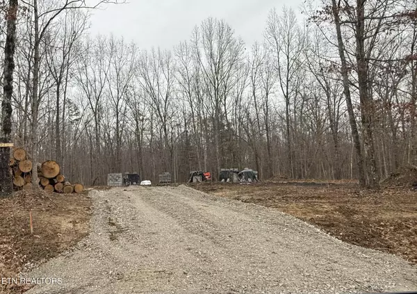 271 Georgee Rd, Jamestown, TN 38556