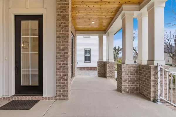 Franklin, TN 37064,207 Fairground St #102