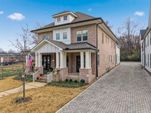 Franklin, TN 37064,207 Fairground St #102