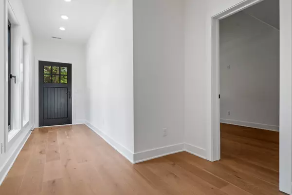 Nashville, TN 37211,533 Whispering Hills Dr #A