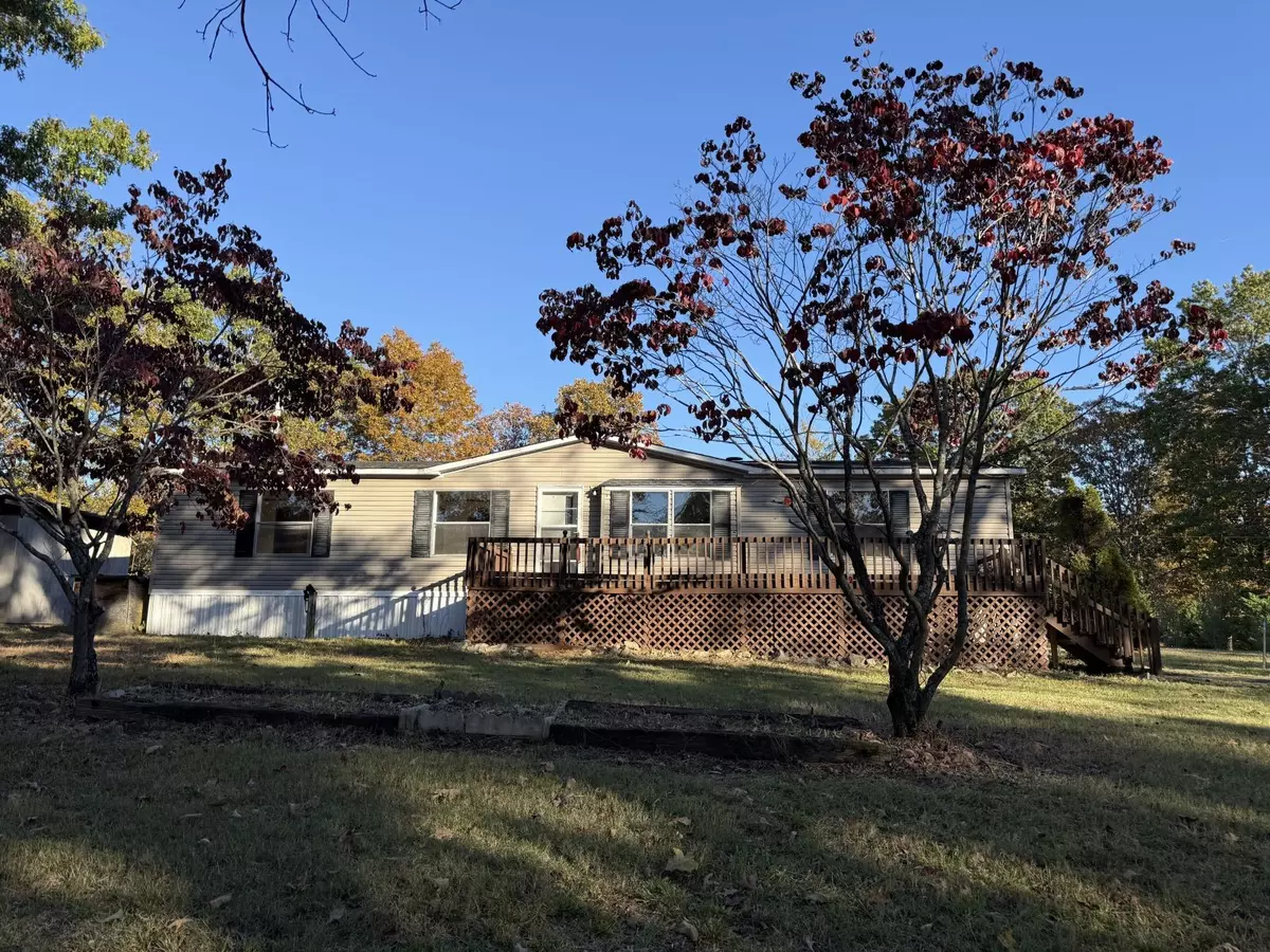 Mc Ewen, TN 37101,1600 Little Hurricane Creek Rd