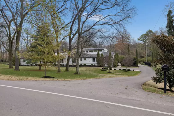 Nashville, TN 37204,3900 Crestridge Dr