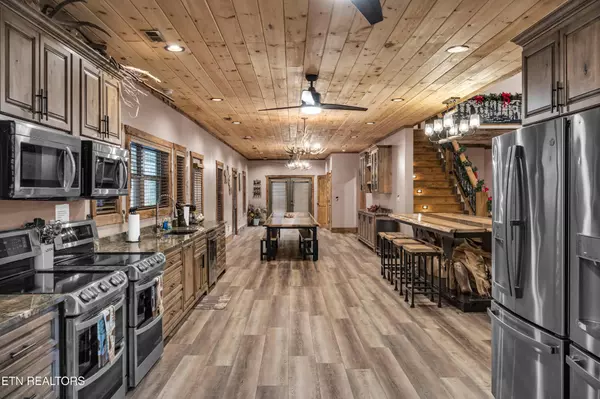 Tellico Plains, TN 37385,173 Rafter Rd